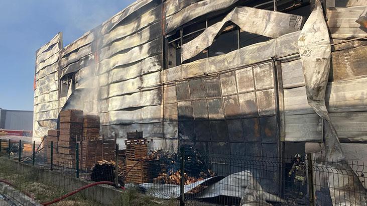 Ankara’da palet fabrikasında yangın! 3 saatte söndürüldü