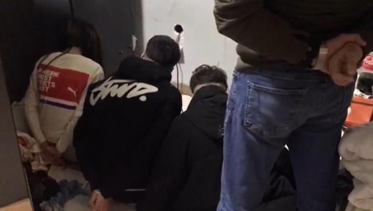 ‘Anucur’ çetesi böyle çökertildi! Uzi, balistik yelek, kar maskeleri…