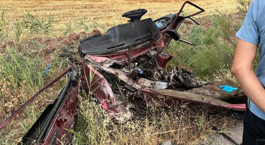 Gaziantep’te feci kaza! Otomobil ikiye bölündü: 1 ölü, 5 yaralı