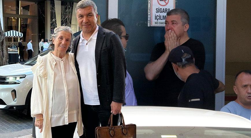 Haberler: İsmail Küçükkaya’nın, annesi Halise Küçükkaya hayatını kaybetti