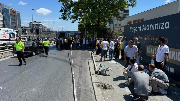 İstanbul’da kontrolden çıkan otomobil yayaların arasına daldı! Yaralılar var