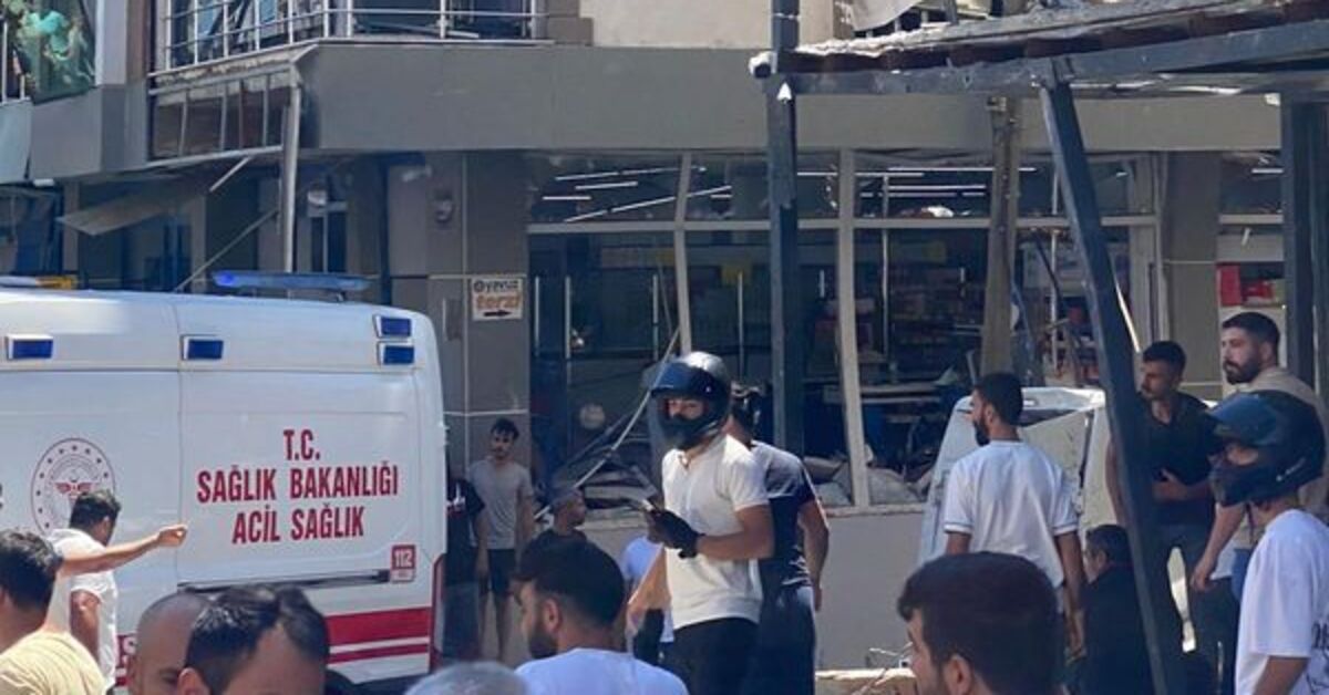 İzmir'de binada patlama! 5 kişi hayatını kaybetti