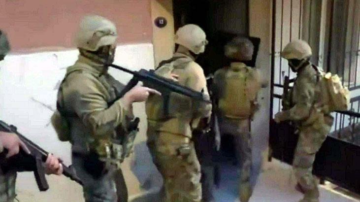 İzmir’de FETÖ operasyonu! Gözaltılar var