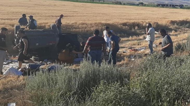 Tekvando hocası ile 4 sporcu çocuğun bulunduğu otomobil şarampole devrildi