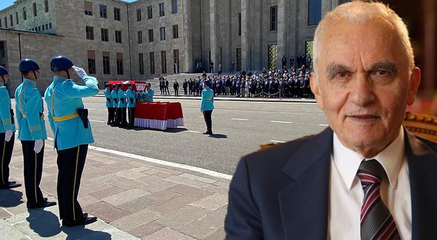 Yaşamını yitiren eski Dışişleri Bakanı Yakış için TBMM’de tören