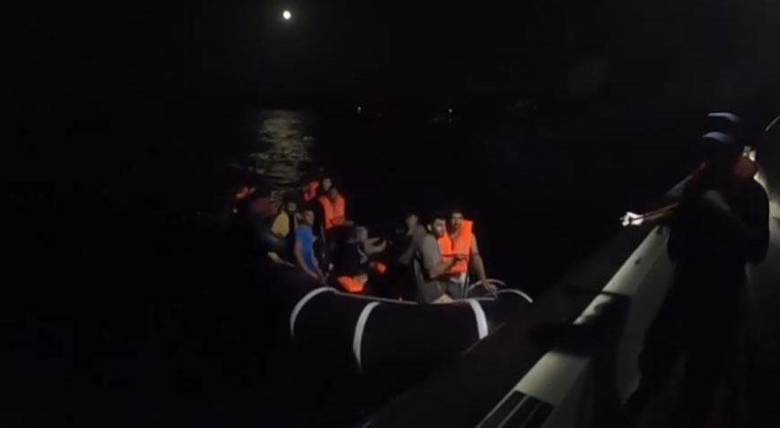 Yunan unsurlarınca ölüme terk edilen 34 kaçak göçmen kurtarıldı
