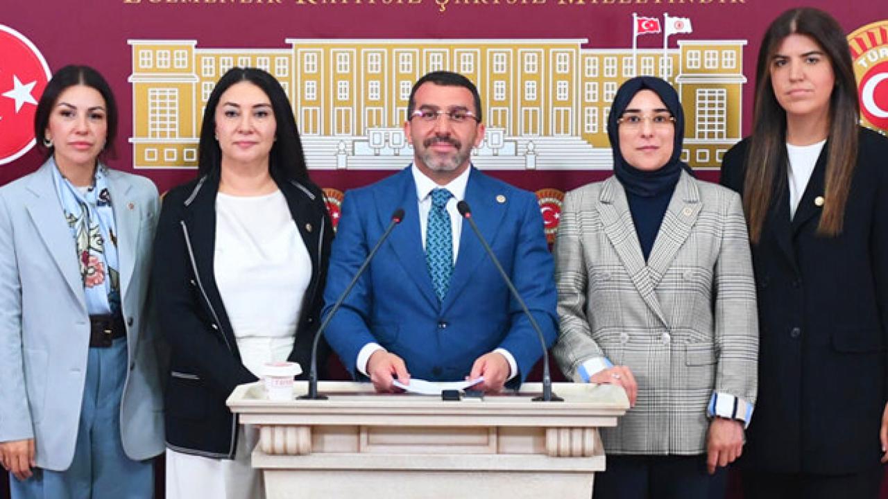 AK Partili Çalkın’dan ‘halay’ provokasyonuna tepki: Provokasyona yasak var, halaya yok!