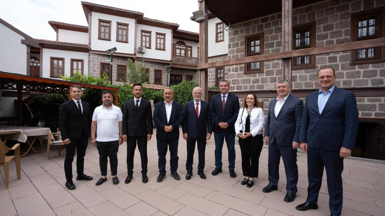 AK Partili Elitaş’tan provokasyonlara karşı sağduyu çağrısı