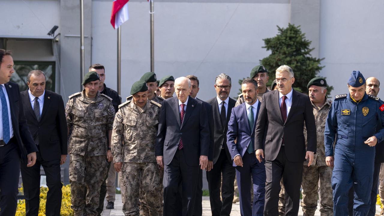 Bahçeli’den Polis Özel Harekat Başkanlığına ziyaret