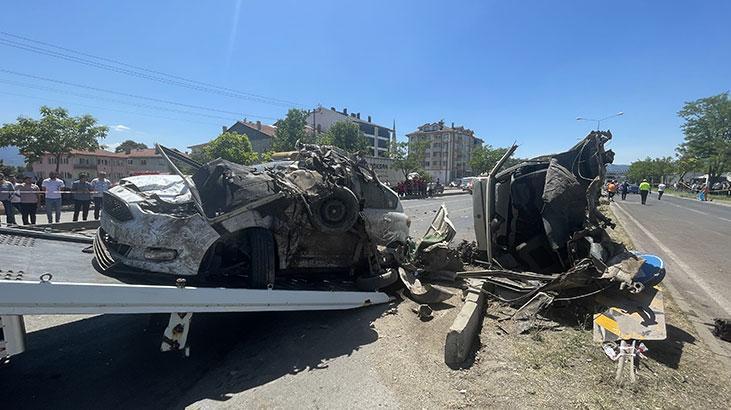 Bolu’da zincirleme kaza! 2 kişinin öldüğü olaydan ilk görüntüler geldi