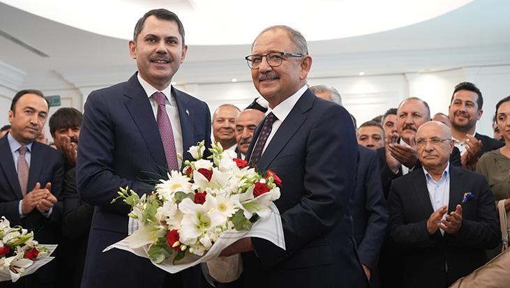 Çevre Bakanlığı’nda devir teslim töreni! Murat Kurum görevi devraldı