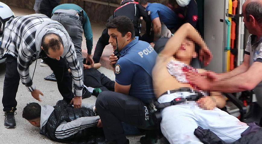 Erzurum’da gençlerin kavgası kanlı bitti! 14 yaşındaki çocuk yaralandı
