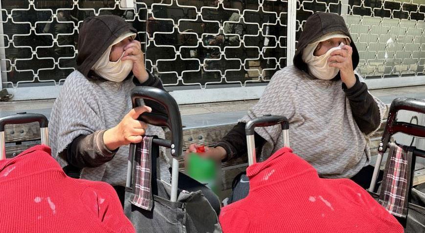 Mahallenin korkulu rüyası oldu! ‘Çamaşır suyunu maskesinin içine döküp, çekiyor’