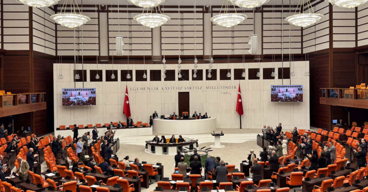 Son dakika haberi Emekli aylığı düzenlemesi kabul edildi – İş-Yaşam Haberleri