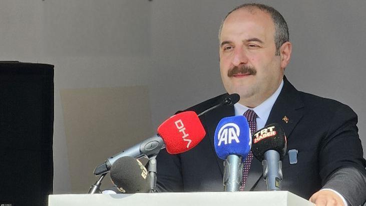 Varank’tan Alman Bakan Faeser’e: Futbolcumuzla gurur duyuyoruz