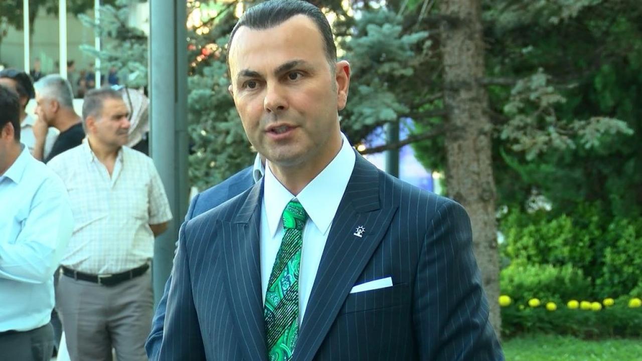 AK Parti’ye geçen Seyithan İzsiz: Evim olan AK Parti’de bulunmanın mutluluğunu yaşıyorum