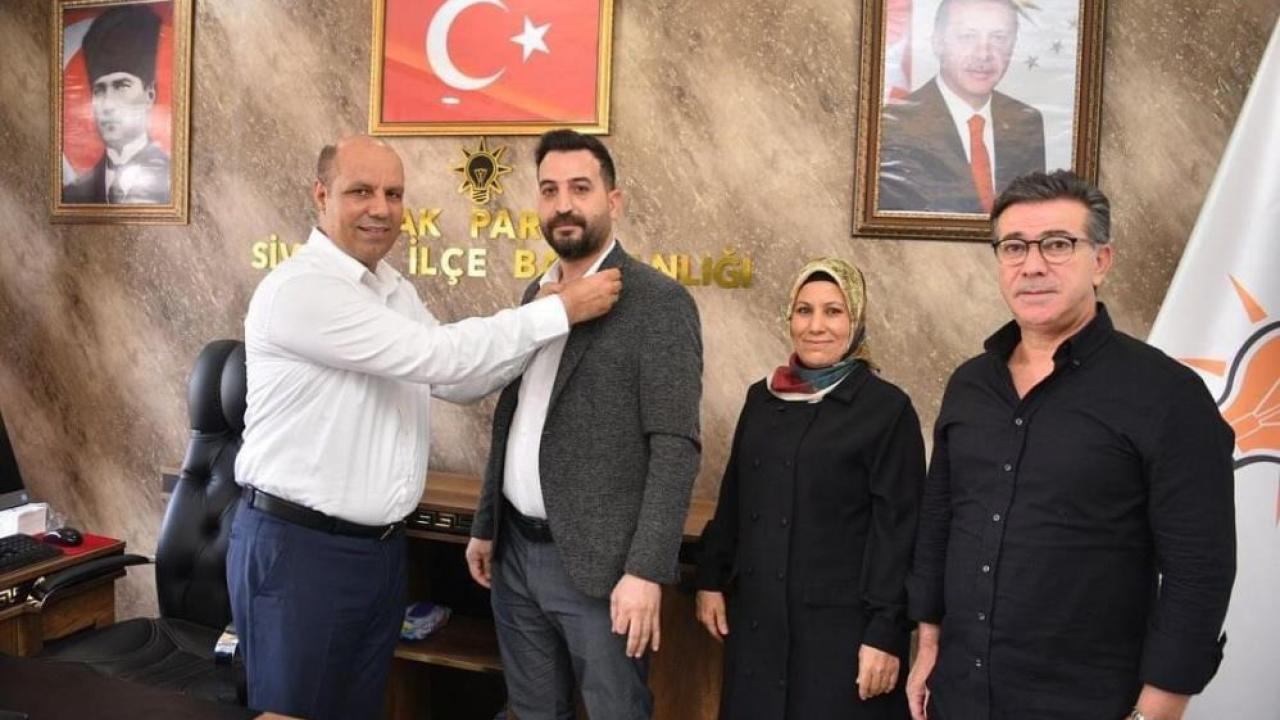 Bir isim daha Yeniden Refah’tan AK Parti’ye geçti