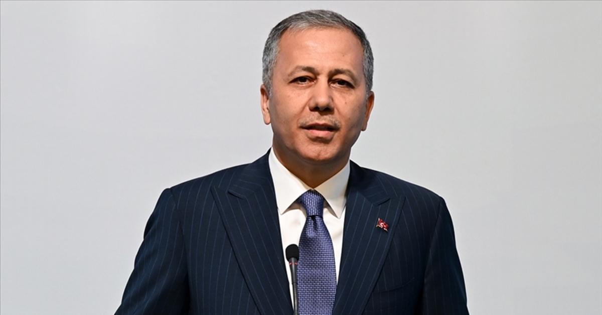 İçişleri Bakanı Yerlikaya Uşak'ta yangınlara ilişkin açıklama yaptı – Güncel haberler