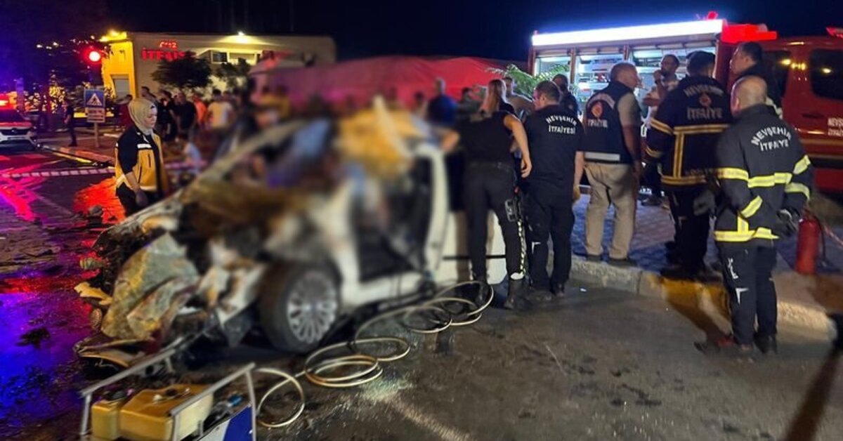 Otomobil TIR'a arkadan çarptı: 2 kardeş öldü, 3 kişi yaralandı – Güncel haberler