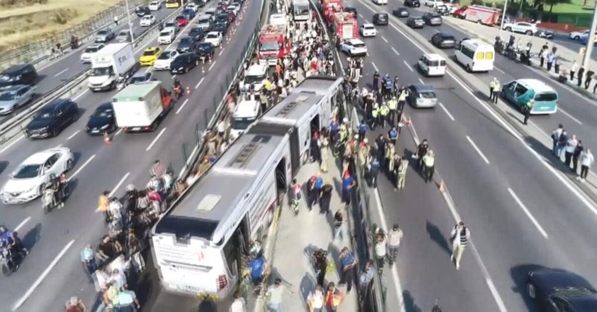 Son dakika:Sefaköy'de iki metrobüs çarpıştı: 1 ölü, 53 yaralı, 4 gözaltı! İşte son durum | Son dakika haberleri