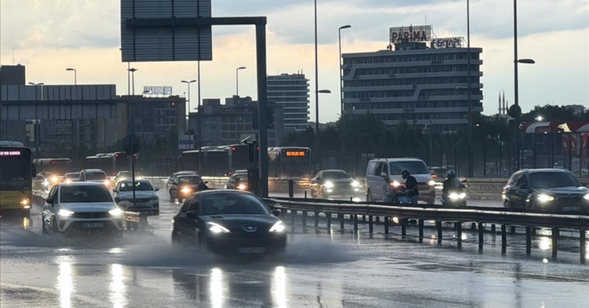 AKOM'dan İstanbul için gök gürültülü sağanak uyarısı – Güncel haberler | Son dakika haberleri