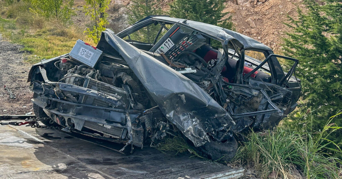 Uşak'ta iki otomobilin çarpışması sonucu anne ve oğlu hayatını kaybetti – Güncel haberler