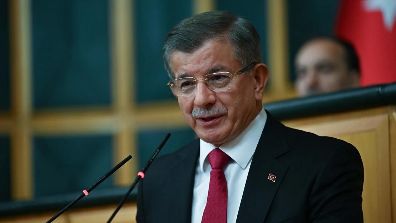 Ahmet Davutoğlu’ndan Bahçeli’ye şartlı destek