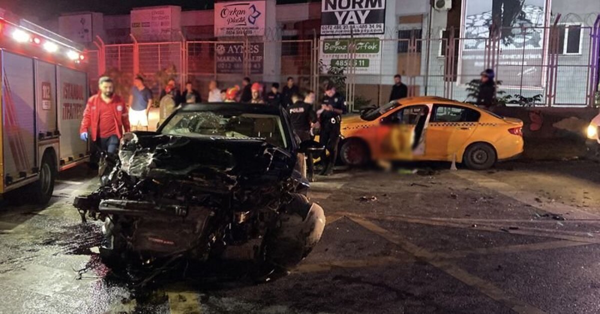 Başakşehir'de taksi ile otomobil çarpıştı: 10 yaralı | Son dakika haberleri