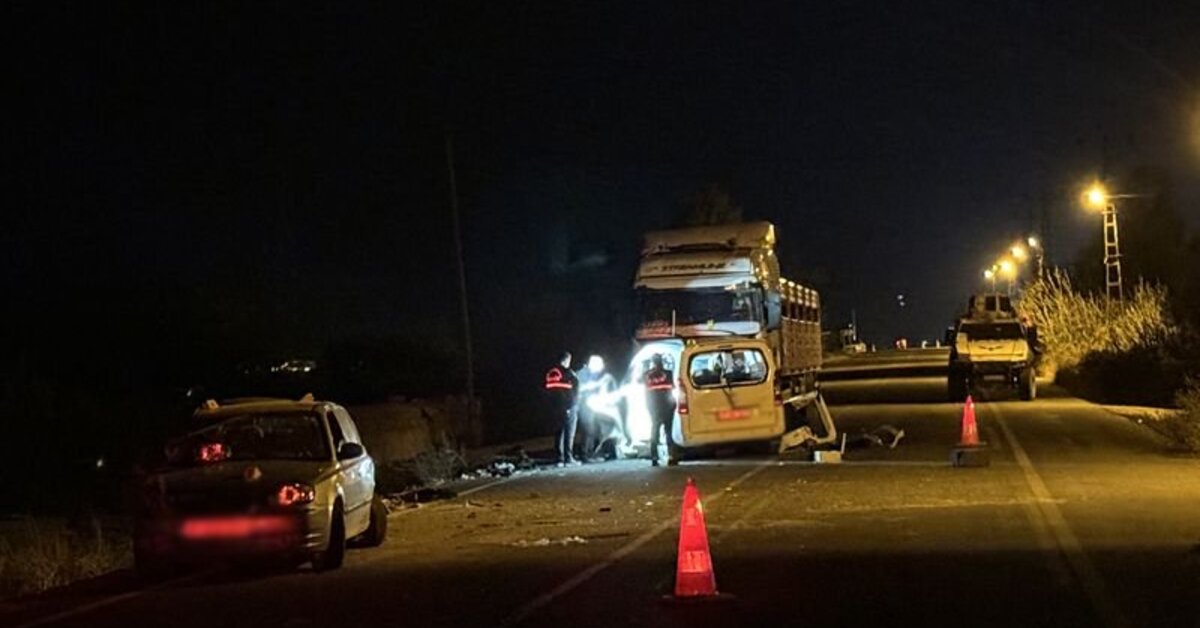 Diyarbakır'daki zincirleme kazada can pazarı! 3 ölü, 3 yaralı | Son dakika haberleri