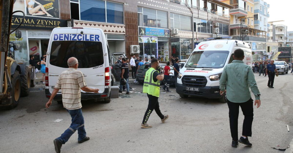 Hatay'da freni arızalanan iş makinesinin 7 araca çarpması sonucu 8 kişi yaralandı – Güncel haberler