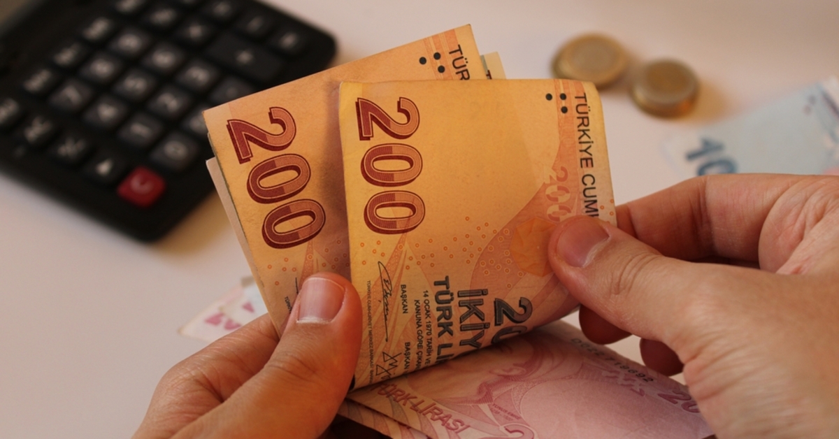 Resmi Gazete'de yayımlandı: 7 bin TL üzeri ödemelere banka şartı – İş-Yaşam Haberleri