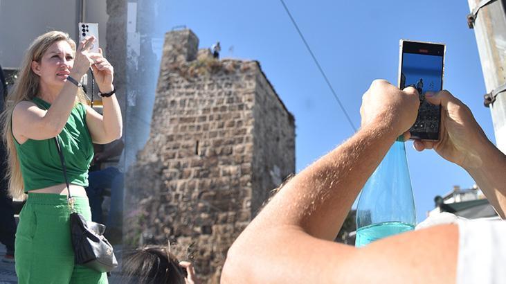 Tarihi sura çıktı, polisi alarma geçirdi! Korku dolu dakikalar