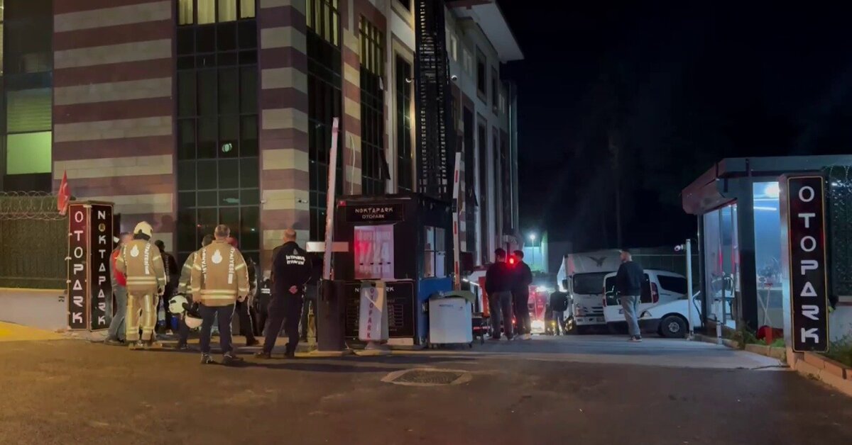 Zeytinburnu'nda öğrenci yurdunun altındaki otoparkta yangın paniği