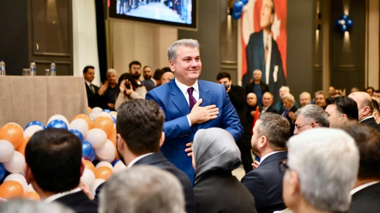 AK Partili Mustafa Canbey’den Ahmet Akın’a: Bu işler cila ve algıyla olmaz