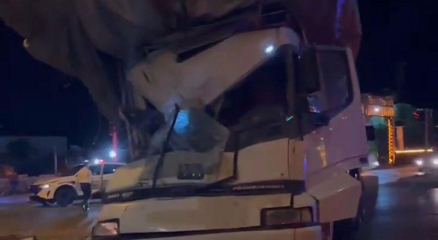 Bandırma’da yolcu otobüsü ile kamyon çarpıştı! 4 yaralı var