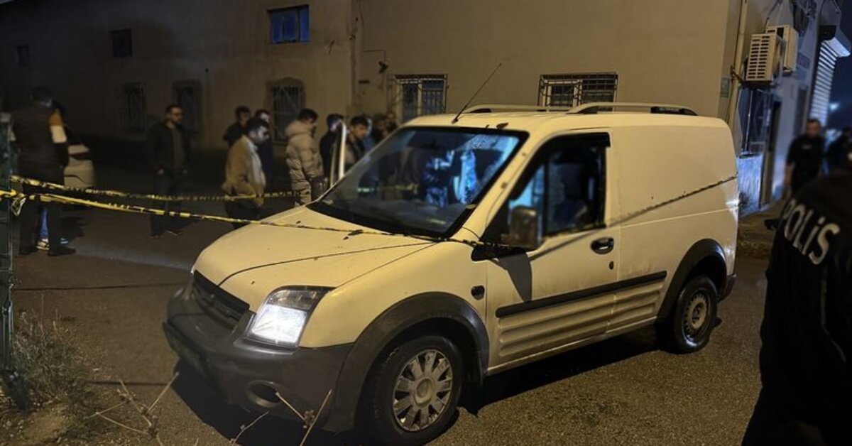 Bursa'da seyir halindeki araca silahlı saldırı: 1 ağır yaralı | Son dakika haberleri