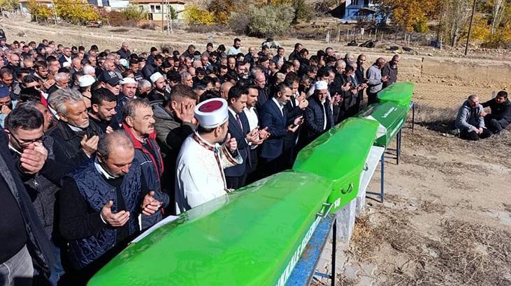Feci kazada aynı aileden 4 kişi ölmüştü… Gözyaşlarıyla toprağa verildi
