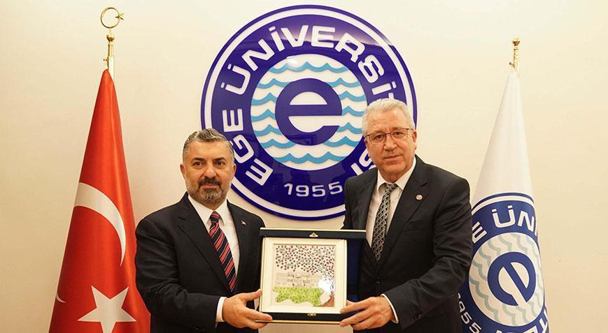 RTÜK Başkanı Şahin, iletişim fakültesi öğrencileri ile buluştu
