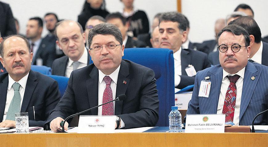 Tunç, 10. Yargı Paketi’ndeki düzenleme başlıklarını anlattı: Tutuklama tedbirine ‘toplumsal huzur’ ayarı