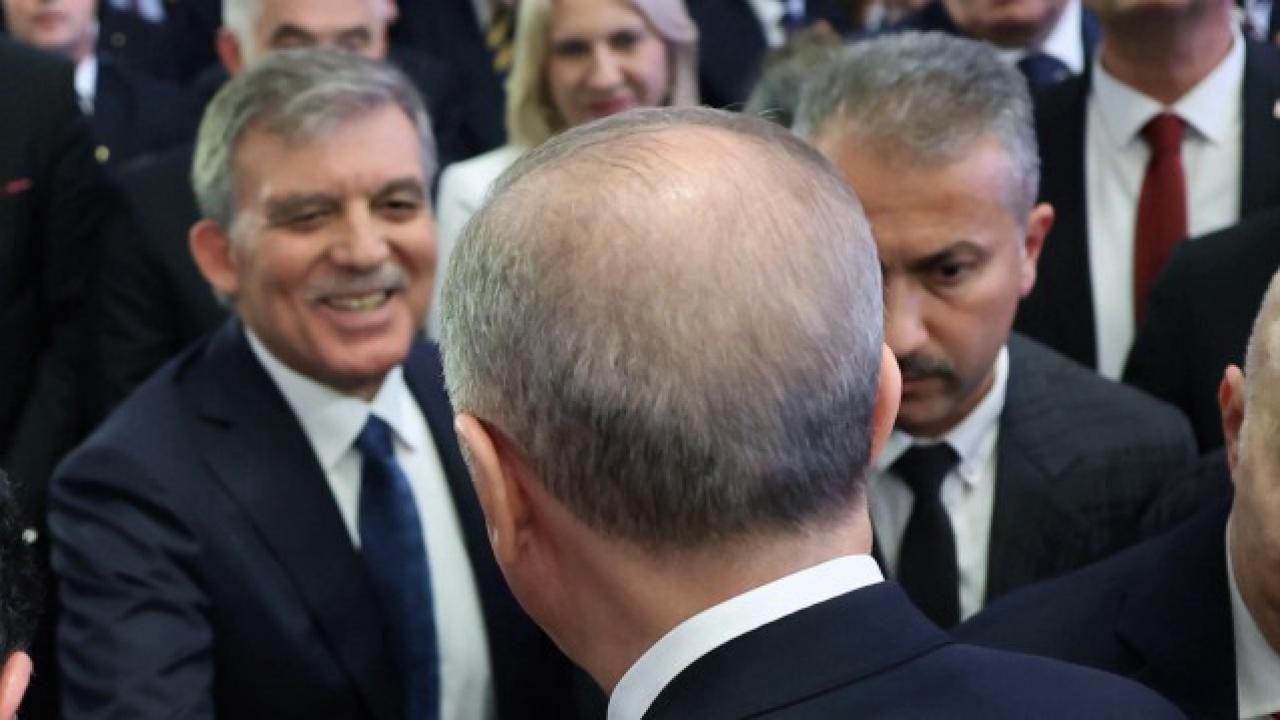Abdullah Gül’den Cumhurbaşkanı Erdoğan’a tebrik: Tarihi bir gelişme