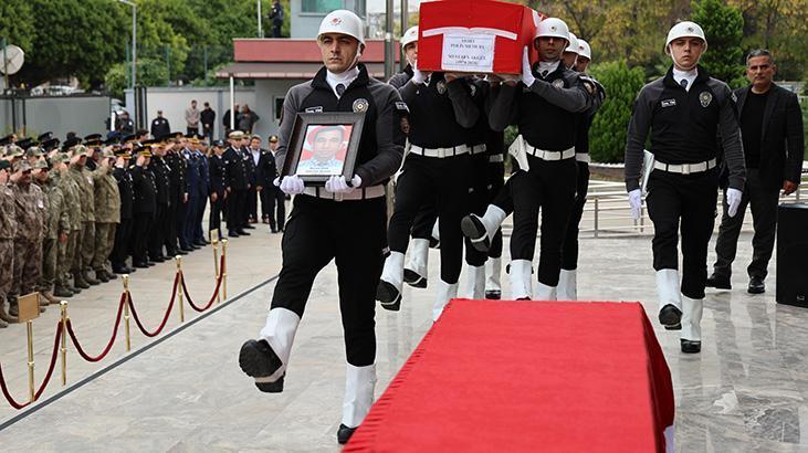 Adana’da şehit olan polis memuru Mustafa Akgül son yolculuğuna uğurlandı
