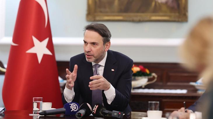 Bakan Bayraktar: Rusya’dan gaz akışını etkileyecek her türlü karara karşıyız