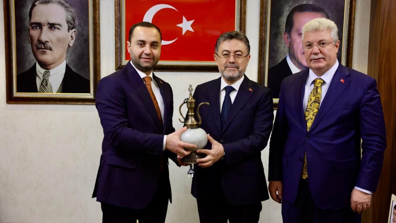 Bakan Yumaklı’dan AK Parti Çankırı İl Başkanı’na ziyaret