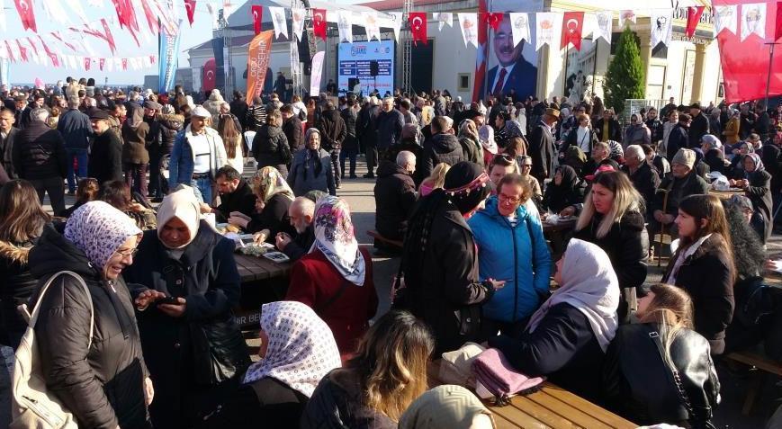 Binlerce kişi katıldı! 10 ton saatler içerisinde tükendi