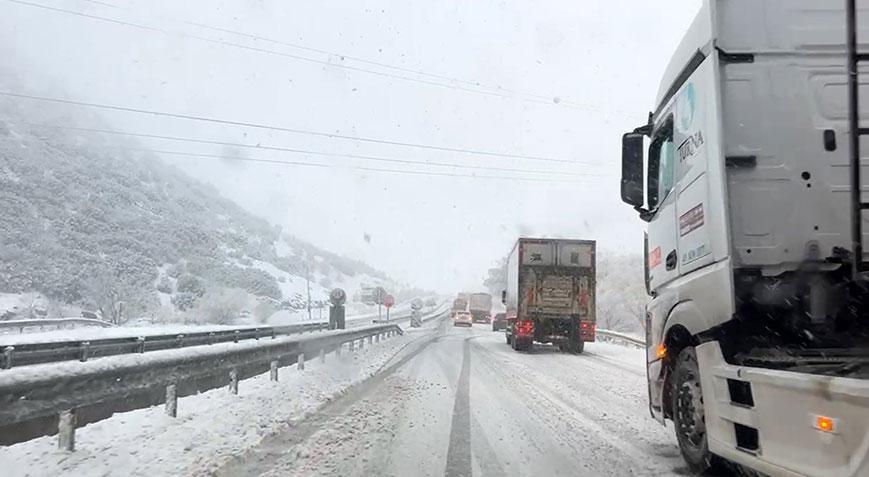 Burdur’da kar yağışı! Ulaşımda aksamalar yaşandı