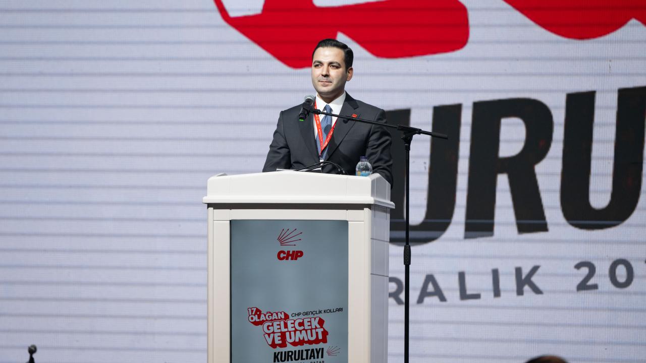 CHP Gençlik Kolları Genel Başkanlığına Cem Aydın seçildi