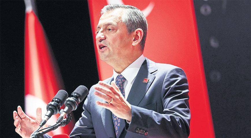 CHP lideri Özel, Ankara’da topladığı belediye başkanlarına seslendi: Yürüyün arkadaşlar arkanızda millet var