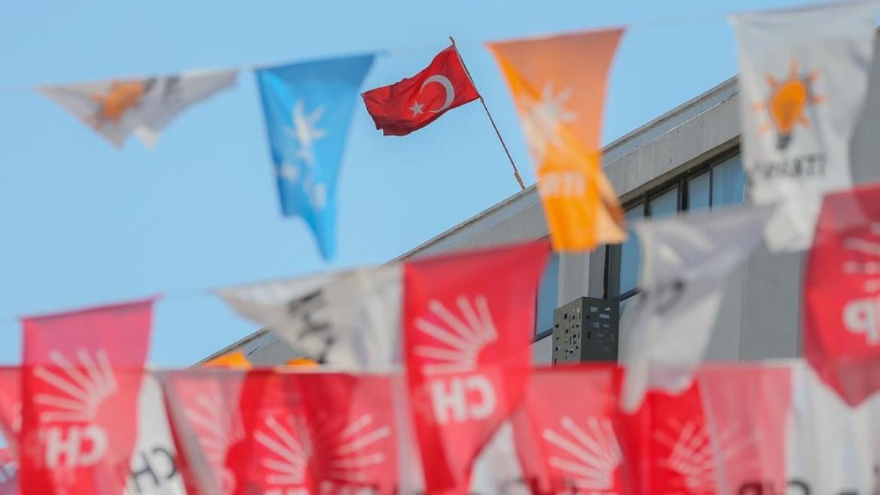 CHP’den istifa edip AK Parti’ye geçtiler!