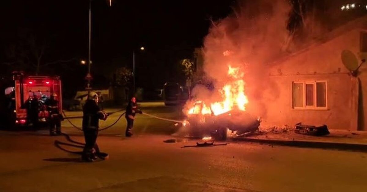 Edirne'de korkunç kaza! Eve çarpan otomobil alev aldı, 4 kişi yanarak öldü! | Son dakika haberleri