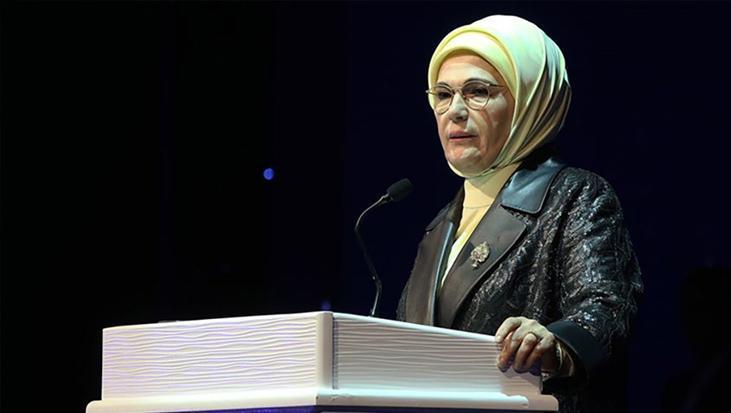 Emine Erdoğan’dan Refik Anadol’un yeni yapay zeka platformuna yönelik paylaşım